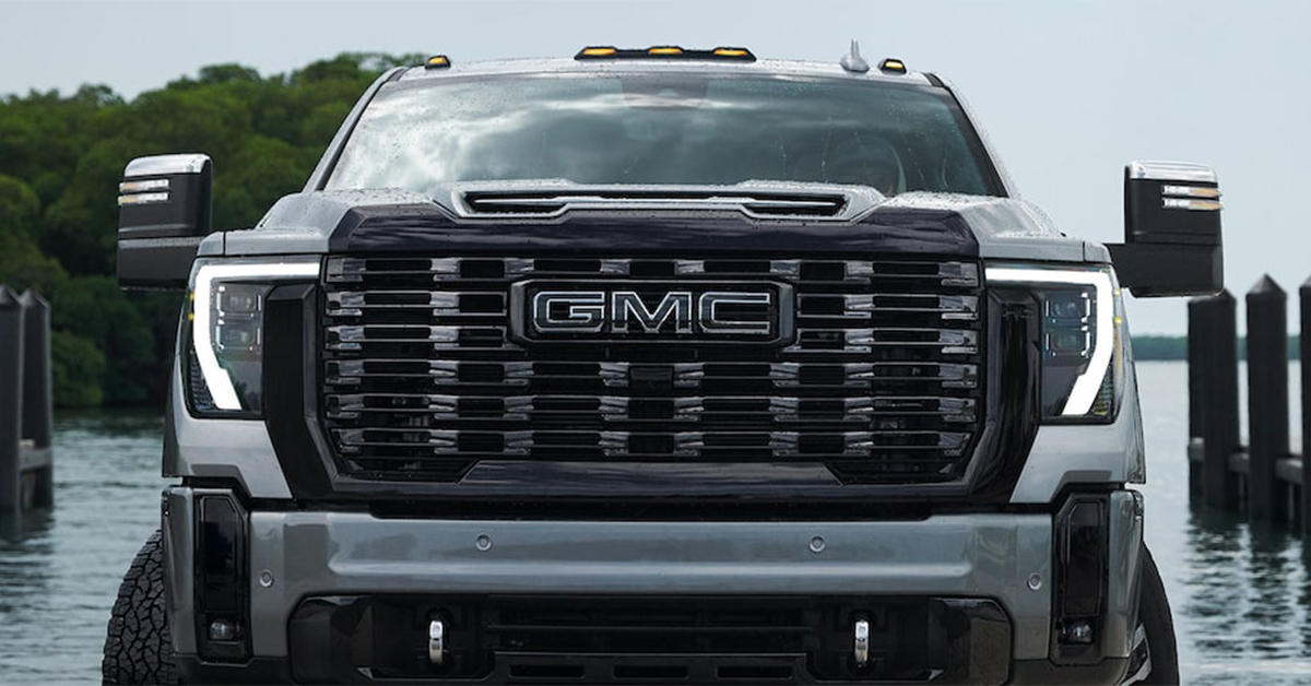 2025 GMC Sierra HD Grill and headlights up close