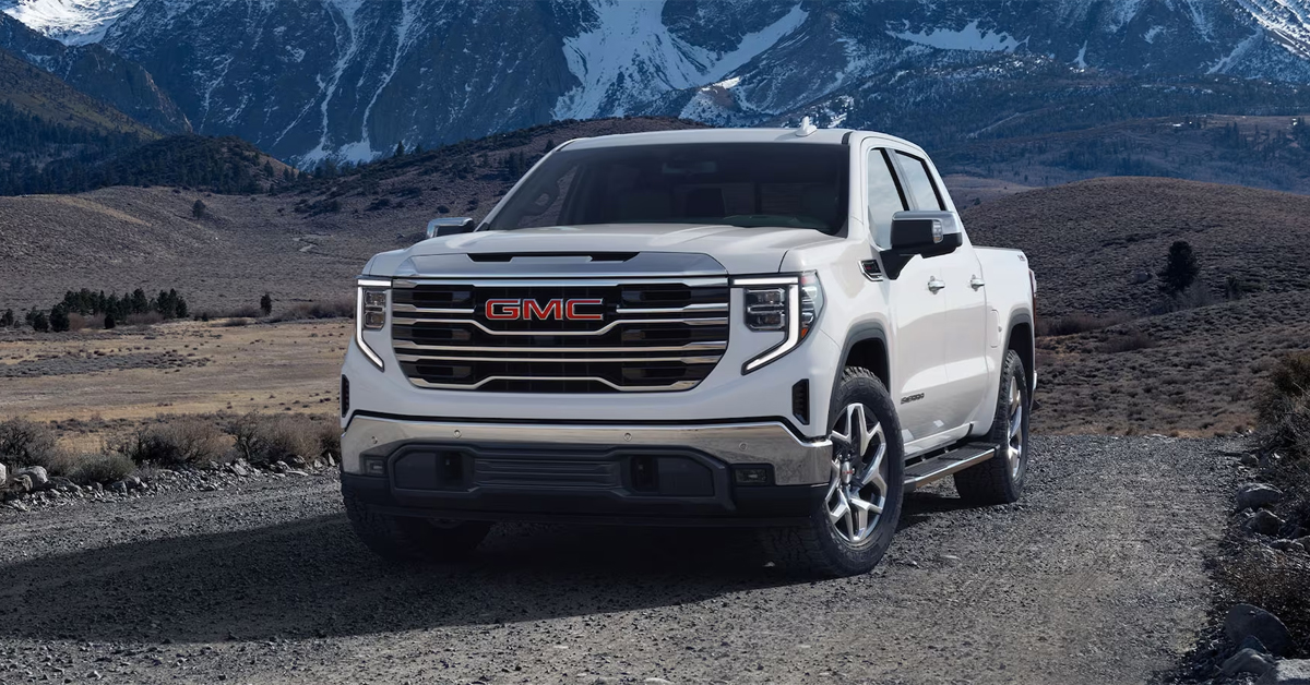 2025 GMC Sierra 1500 Parked in front of mountains