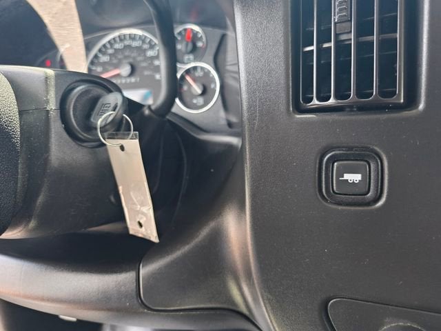 2024 Chevrolet Express Passenger 3500 1LT