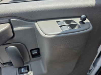 2024 Chevrolet Express Passenger 3500 1LT