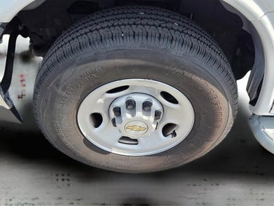 2025 Chevrolet Express Cargo WT