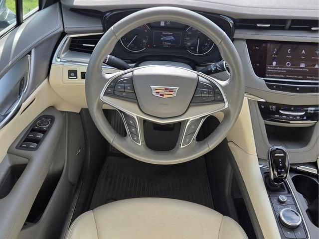 2021 Cadillac XT5 FWD Premium Luxury