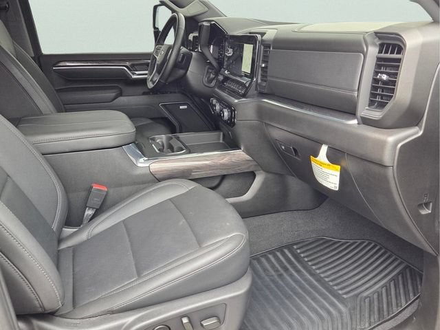 2025 Chevrolet Silverado 3500 HD LTZ