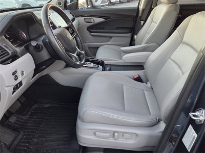 2022 Honda Pilot Touring 7-Passenger