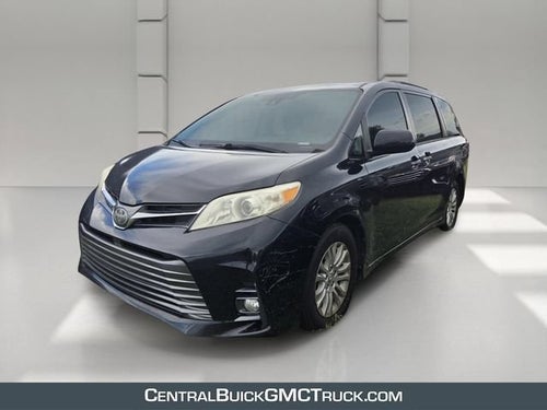 2019 Toyota Sienna XLE Auto Access Seat