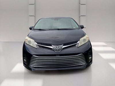 2019 Toyota Sienna XLE Auto Access Seat