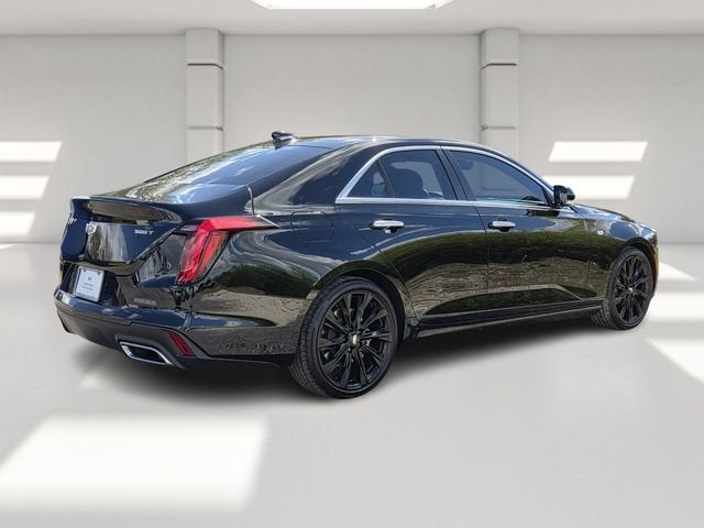 2023 Cadillac CT4 Premium Luxury