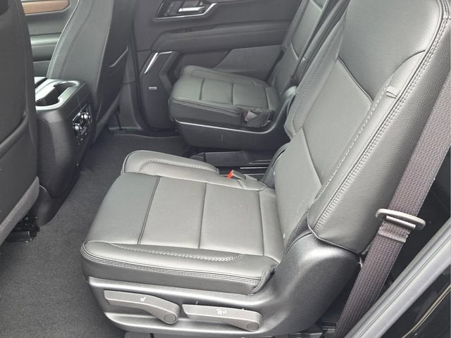 2026 GMC Yukon Denali - Photo 12