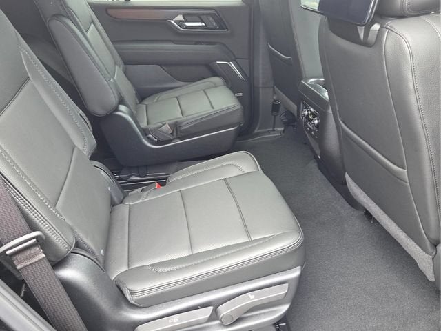2026 GMC Yukon Denali - Photo 18