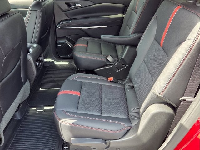 2025 Chevrolet Traverse RS - Photo 12