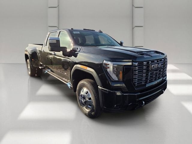 2026 GMC Sierra 3500 HD Denali Ultimate DRW