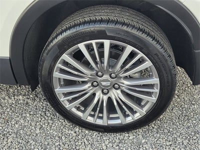 2024 Cadillac XT4 Premium Luxury