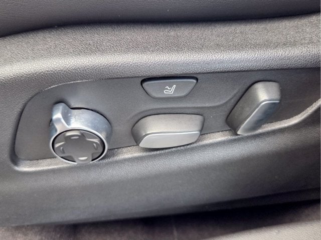 2023 Cadillac XT4 FWD Premium Luxury