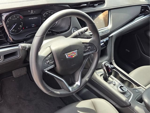 2024 Cadillac XT6 Luxury