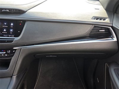 2025 Cadillac XT6 Luxury