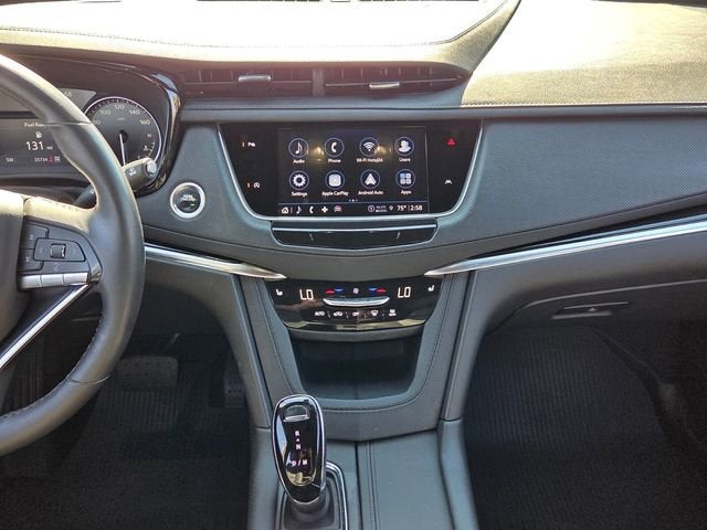 2024 Cadillac XT6 Luxury