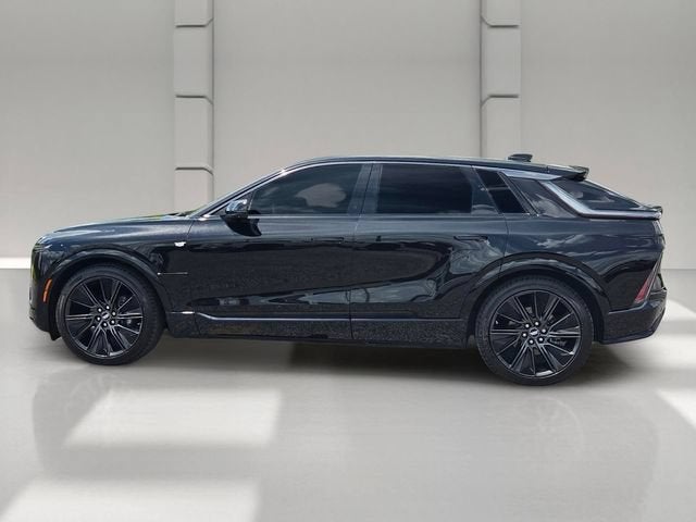 2024 Cadillac LYRIQ Sport 3