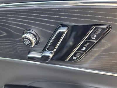 2024 Cadillac LYRIQ Sport 3
