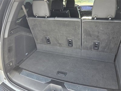 2025 Cadillac Escalade Premium Luxury