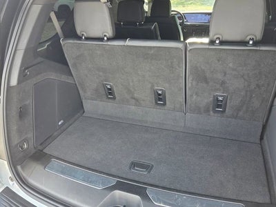 2025 Cadillac Escalade Premium Luxury