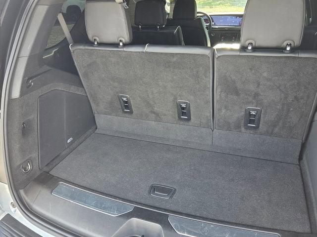 2025 Cadillac Escalade Premium Luxury