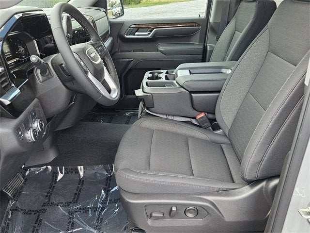 2025 GMC Sierra 1500 SLE