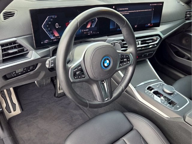 2023 BMW 3 Series 330e - Photo 11