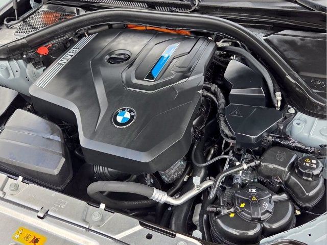 2023 BMW 3 Series 330e