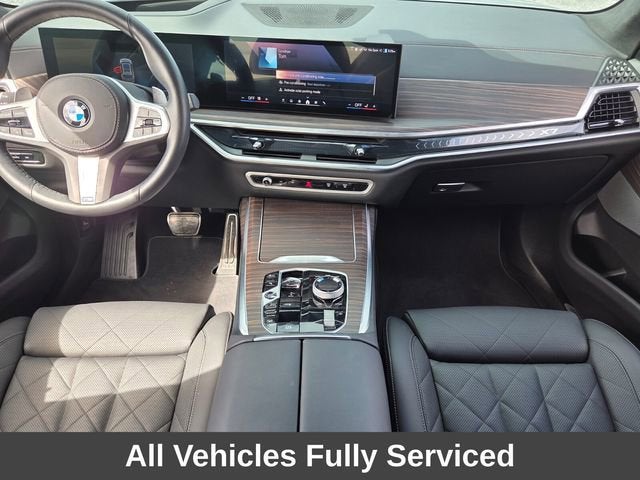 2025 BMW X7 xDrive40i