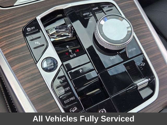 2025 BMW X7 xDrive40i