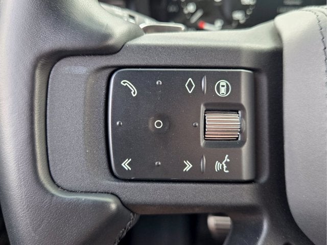 2025 Land Rover Defender V8