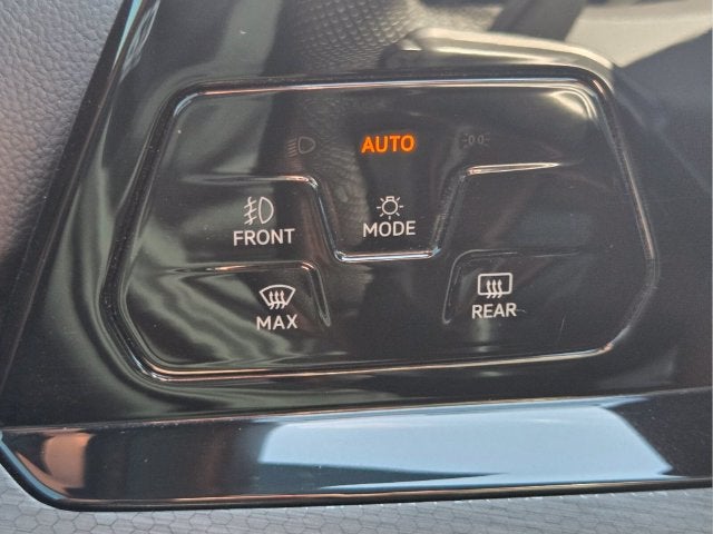 2022 Volkswagen Golf GTI SE