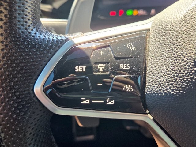 2022 Volkswagen Golf GTI SE