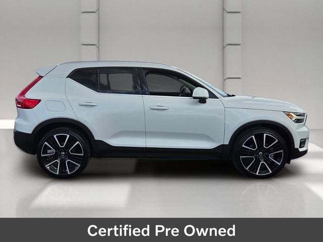 2022 Volvo XC40 Inscription