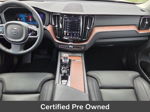 2024 Volvo XC60 Ultimate Dark Theme