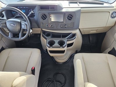 2021 Ford E-Series Cutaway Base