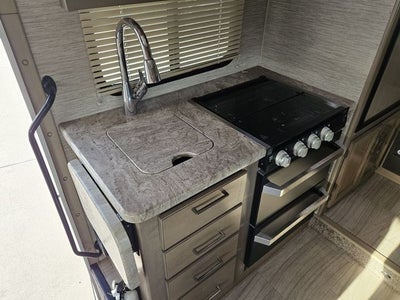 2021 Ford E-Series Cutaway Base