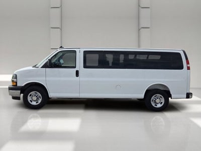2025 Chevrolet Express Passenger 1LT