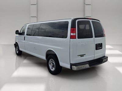 2025 Chevrolet Express Passenger 1LT