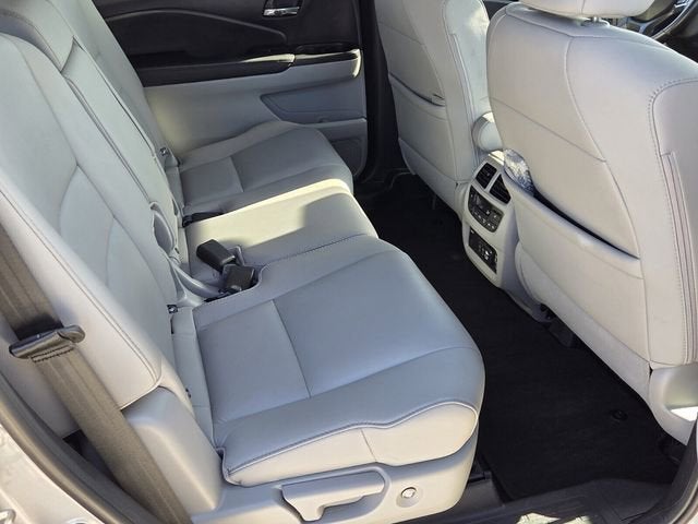 2019 Honda Pilot Touring 8-Passenger