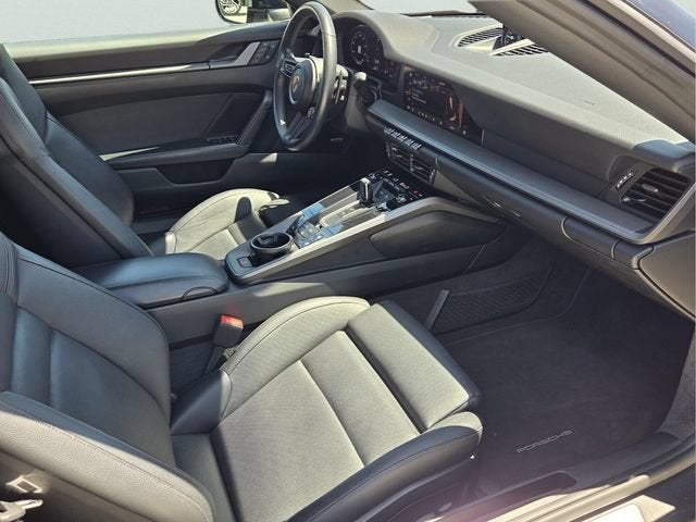 2025 Porsche 911 Carrera