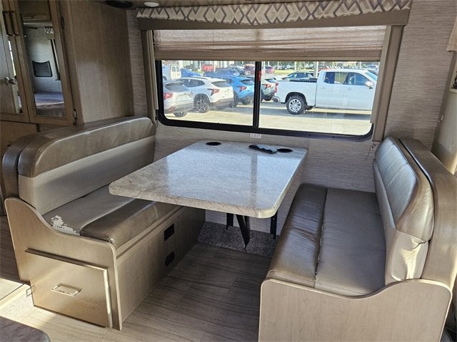 2021 Ford E-Series Cutaway Base