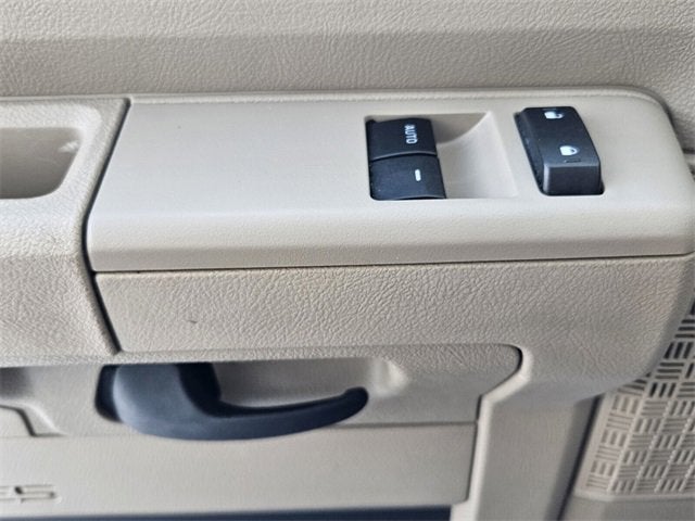 2021 Ford E-Series Cutaway Base