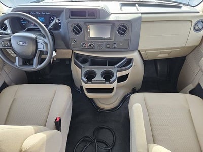 2021 Ford E-Series Cutaway Base