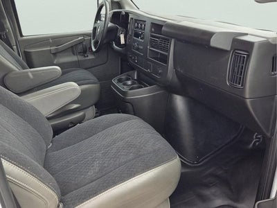 2025 Chevrolet Express Cargo WT