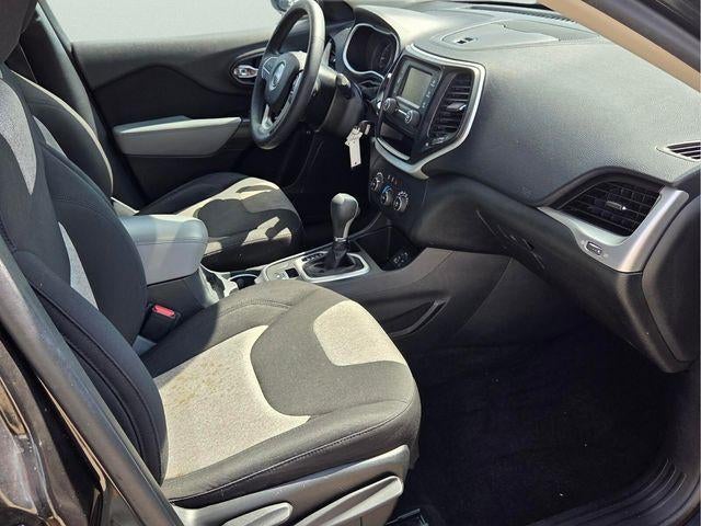 2014 Jeep Cherokee FWD 4dr Sport