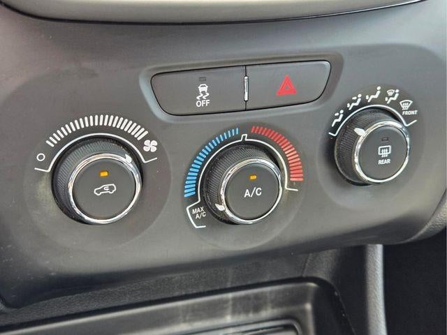 2014 Jeep Cherokee FWD 4dr Sport