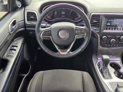2019 Jeep Grand Cherokee Laredo 4x4