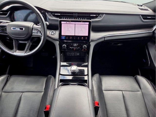 2022 Jeep Grand Cherokee Overland 4x2