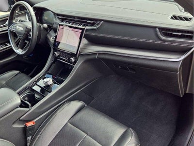 2022 Jeep Grand Cherokee Overland 4x2